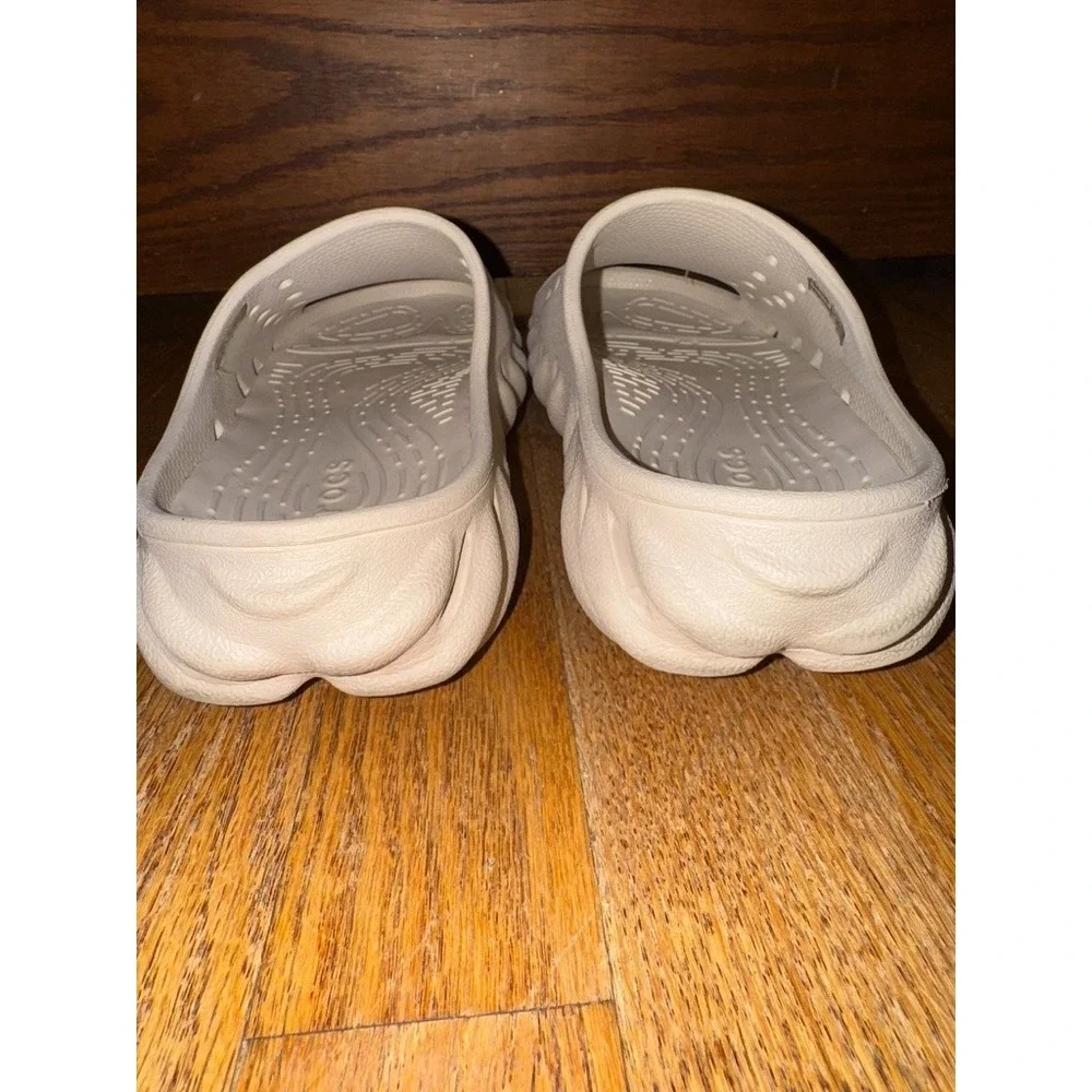 Crocs Echo Slide cream ivory Mens 5 Womens 7 Sandals slip on comfort shoe